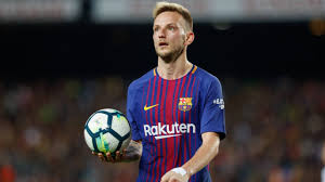 How tall is Ivan Rakitic?